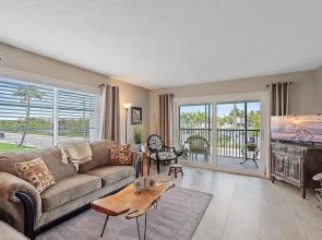 Salty Soldi 2 Bedroom Condo by RedAwning