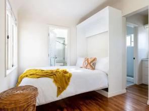 Quaint Little Italy Suites by Sonder