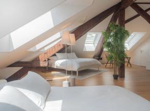 Airhome Limmatquai River View Apartment