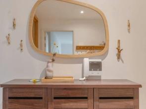 Charm & Convenience 3 Bed Near Excel London