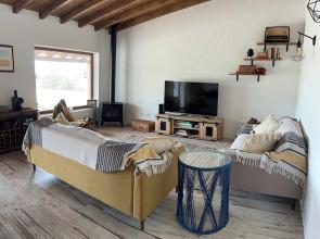 Impeccable 3-bed House in Portel