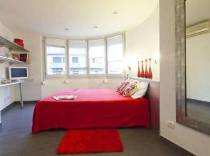 BHM1-010 Modern Studio Plaza Espanya