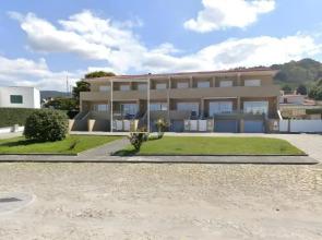 T3 em Moledo com piscina privada a 100m da praia