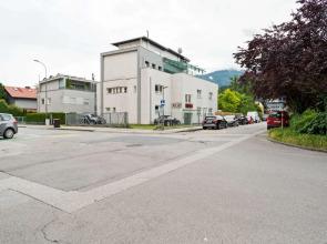 Elegant Apartment in Innsbruck near Golden Roof
