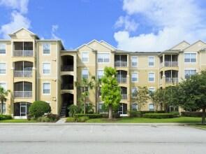 3 Br Condo in Davenport by Castle Cr