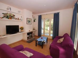 Peaceful Villa in Canyelles With Swimming Pool