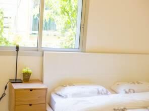 Villa in TLV with a BIG YARD and POOL