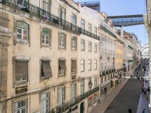 JP39 - Baixa 18th century tiles apartment with 2 bdr!