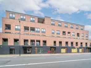 3bed/near Canning Town Stn/balcony/central Location