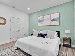 Modern & Cozy 5BD House in Buenavista