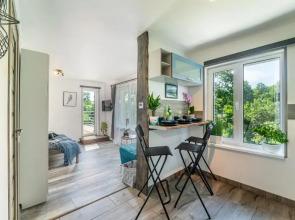 Green Garden & Parking Apartments