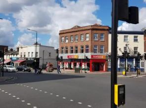 Comfortable Host, in zone 2-3