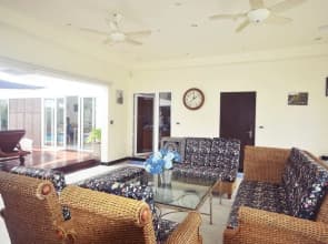 The Beach Pool Villa