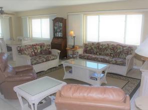 Jamaica Royale 401 - 2 Br Condo