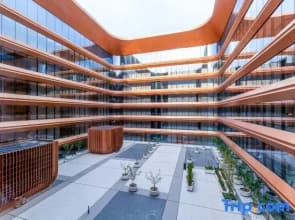 Capital International Exhibition & Convention Center Hotel