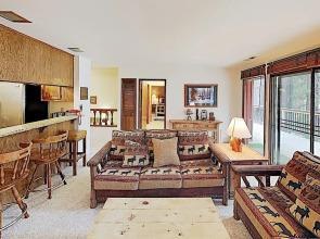 New Listing! Alpine Gem W/ Game Room & Hot Tub 3 Bedroom Home