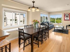 Seattle Vacation Home: Life's A Game