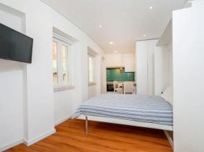 7ti7 Telhal apartment with a lovely Backyard