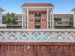 Luxe 2BR Escape Fort Lauderdale