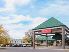 Ramada by Wyndham Plymouth Hotel & Conference Center