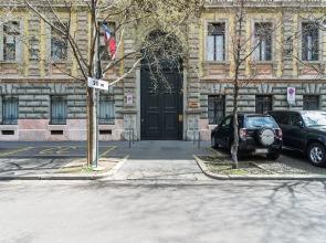 Hintown Castle Mansion