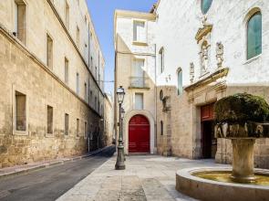 Les coulisses Fabre comedie - Premiere conciergerie