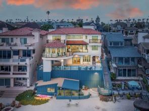 4 Bedroom With Pool in Oceanside