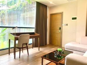 The Henry Hotel Roost Bacolod