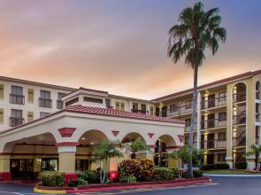 Holiday Inn & Suites Boca Raton - North by IHG