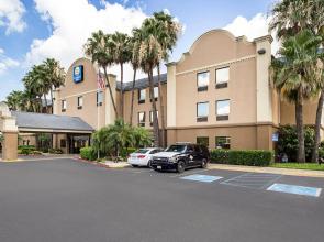 Shary Inn and Suites