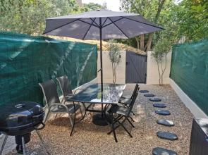 Studio clim reversible et jardin privatif au MOURILLON