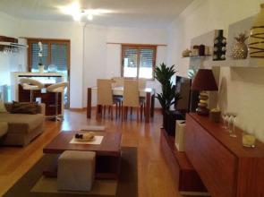 Lisbon Apartment beach