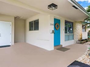 Oasis Backyard With Heated Pool Oakland Park