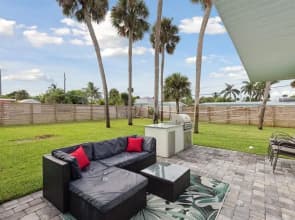 131 W Pasco Ln