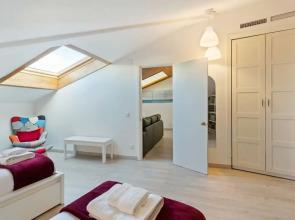 Bright & Modern 1-bedroom Apartment in Centro