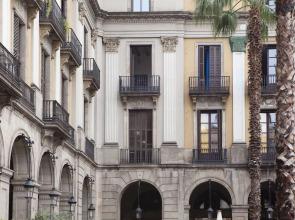 Las Ramblas Pasaje Bacardi Apartments