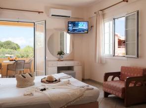 Canal D' Amour by Estia