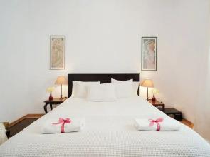 Bright and Charming 1BR Apt Near Shore