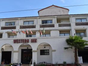 Old Town Western Inn & Suites