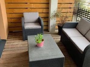 Appartement Centre Ville Avec Terrasse Et Parking Securise