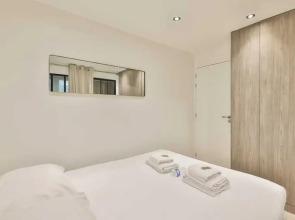 Newly Renovated Appartement Canal de L'ourq