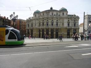 Apartamento Céntrico Con Vistas a la Ría! Garage, Ideal 2-4