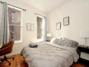 Spacious 2BR on the Upper East Side Steps From Central Park