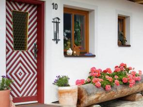 Cozy Holiday Home in Piesendorf near Ski Slope