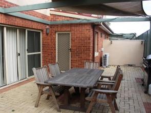 Albury Suites - Schubach Street