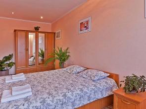 Apartments on 52 Nezavisimosti Avenue