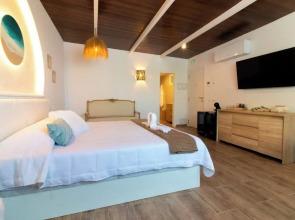 Room in Guest Room - Private Room in the Fishing Port of Marbella