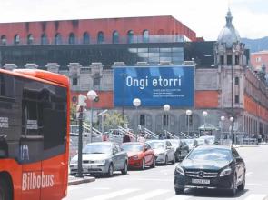 Homeloving apartment Bilbao centre with Parking space