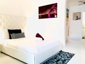 761 South Beach Apartments