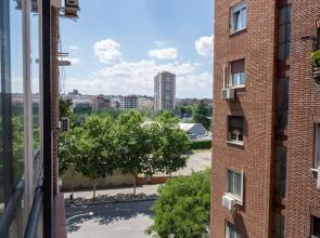 M Pvdp175 Amplio Apartamento de Tres Dormitorios